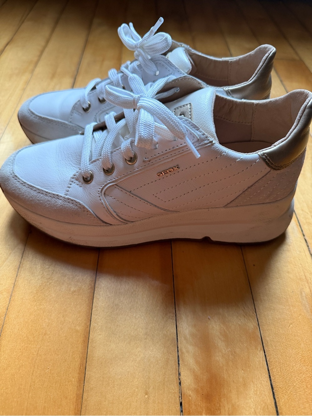 Geox White Leather & Suede Low-Top Sneakers - Picture 2 of 10